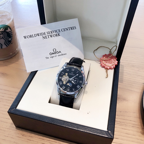 ブランド時計側面デザイン